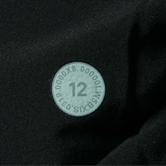 NWT Lululemon Noir Pants - Picture 8 of 9